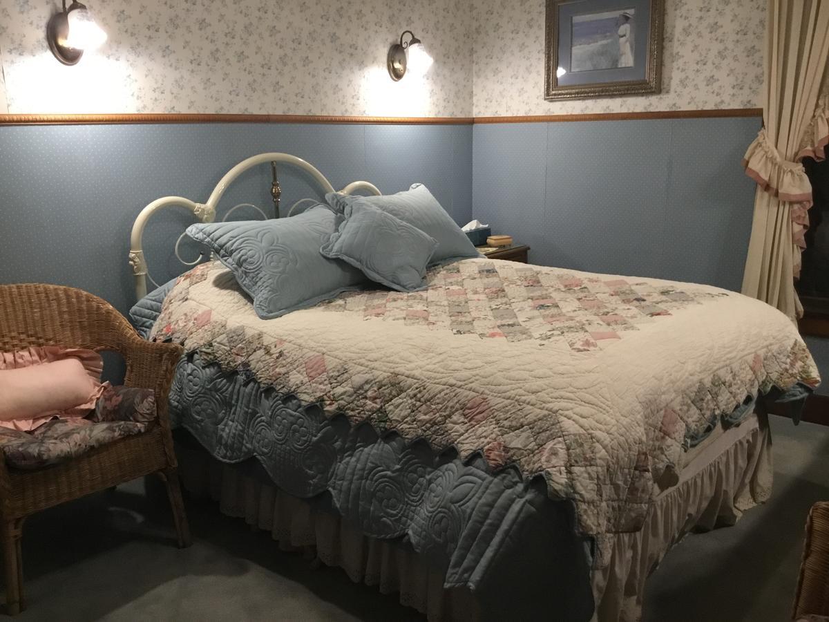 Allen House Inn Амхърст Екстериор снимка