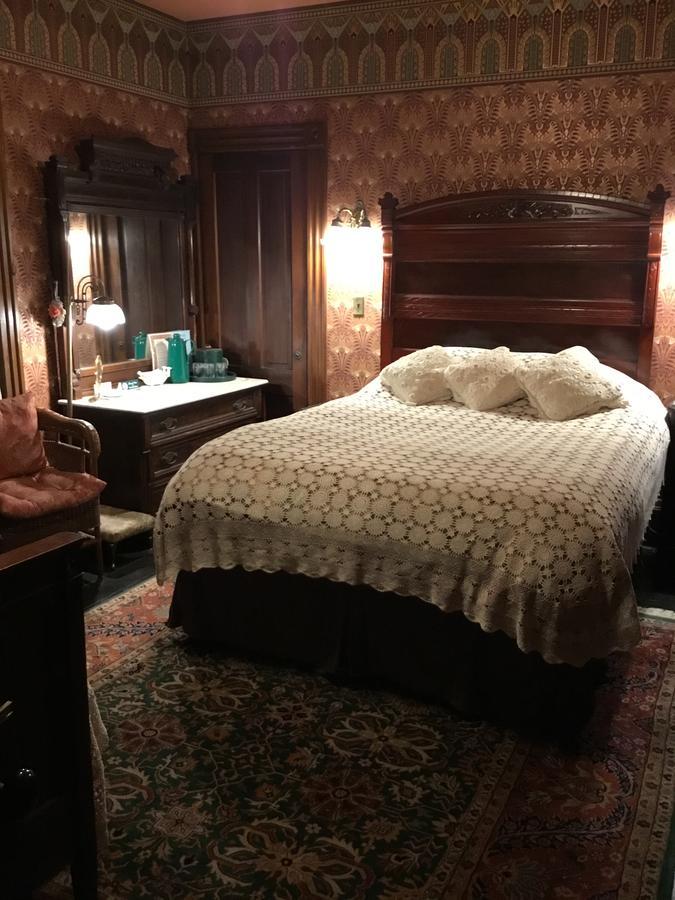 Allen House Inn Амхърст Екстериор снимка