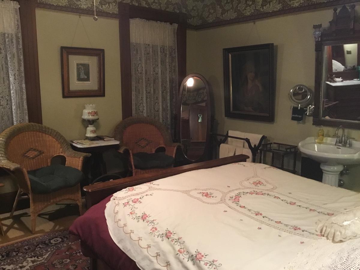 Allen House Inn Амхърст Екстериор снимка