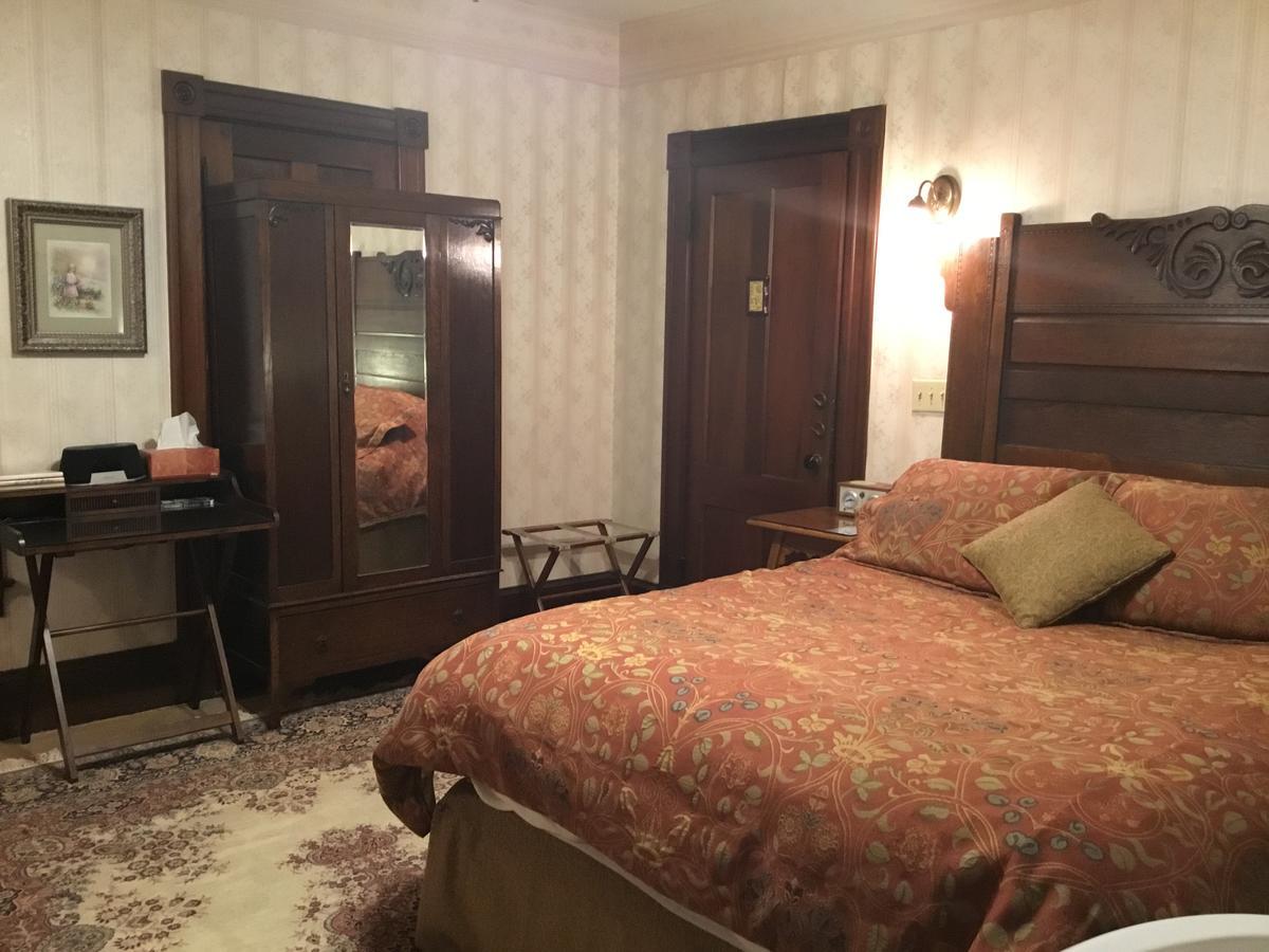Allen House Inn Амхърст Екстериор снимка