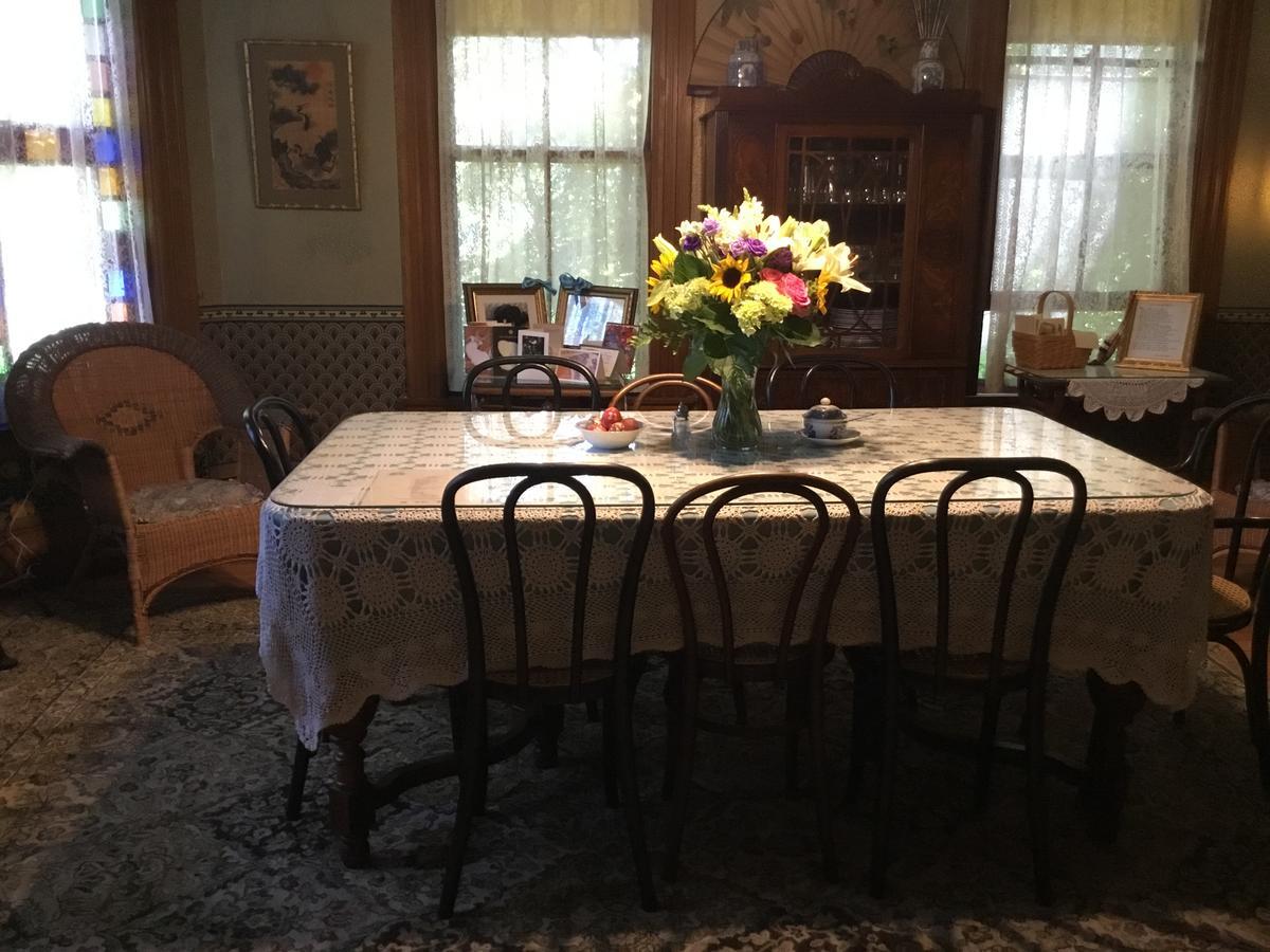 Allen House Inn Амхърст Екстериор снимка