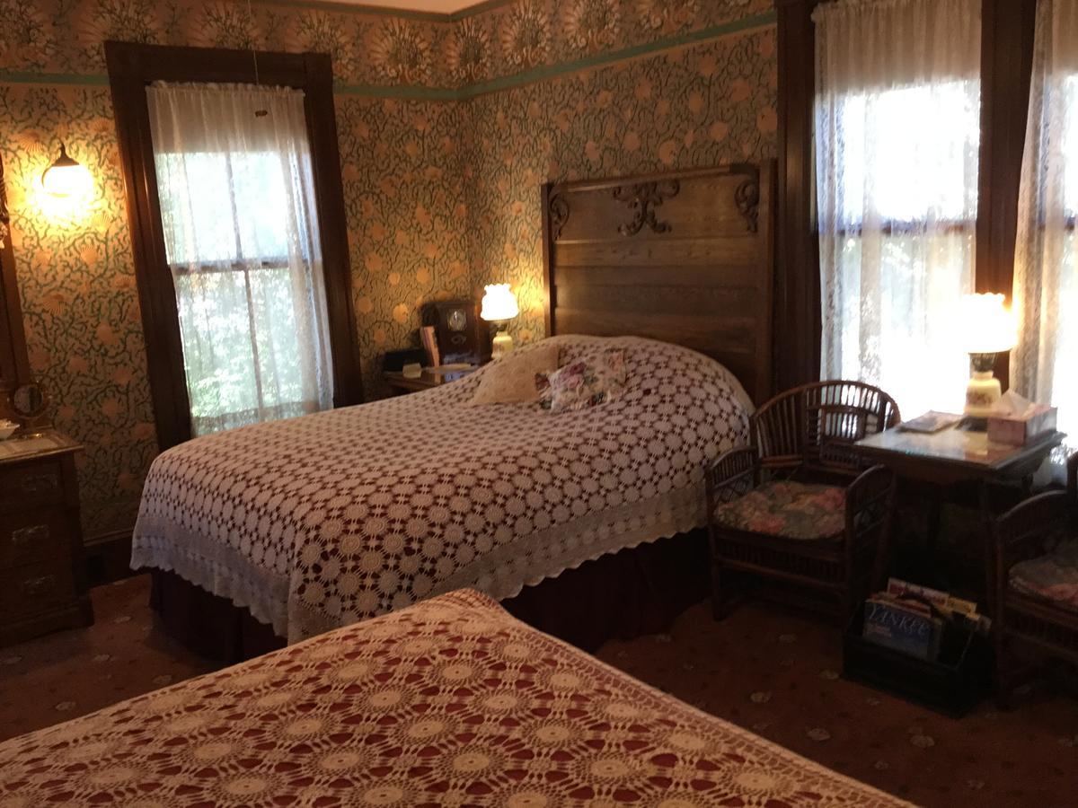 Allen House Inn Амхърст Екстериор снимка