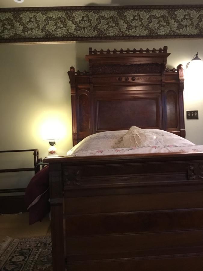 Allen House Inn Амхърст Екстериор снимка